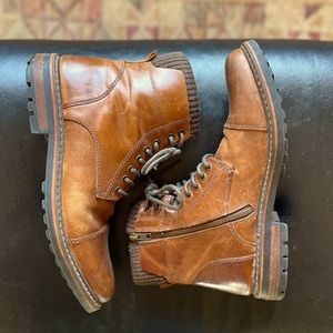 Crevo Regent Chestnut size 10.5 Cap Toe Zip up side boots